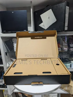 New Laptop MSI Pulse GL66 32GB Intel Core I7 SSD 1T