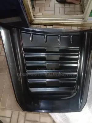 Bonnet Plastic Hilux 2022