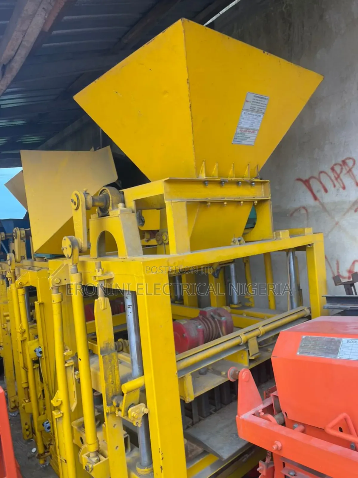 Block Moulding Machine