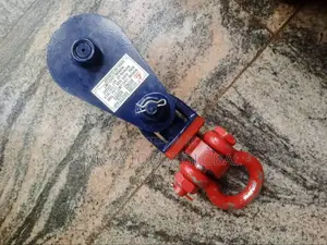 Snatch Block With Shackle 4 Ton