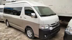 Toyota HiAce 2015 White