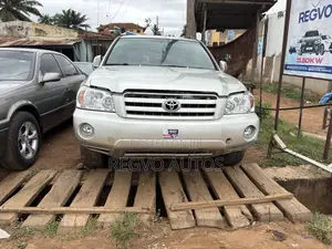 Toyota Highlander V6 2005 Silver