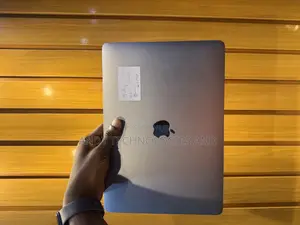 Laptop Apple MacBook Pro 16GB Intel Core i7 SSD 512GB