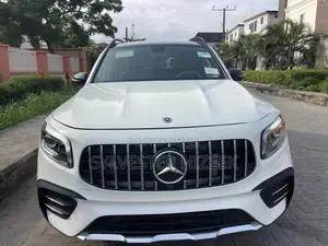 Mercedes-Benz GLB-Class 2021 White