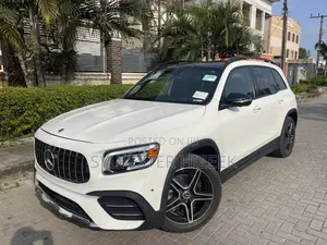 Mercedes-Benz GLB-Class 2021 White