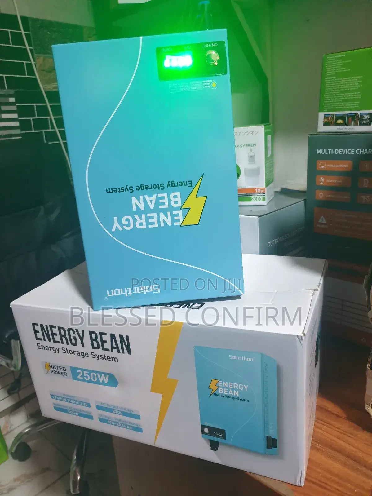 1kwh Powerful Solar Generator With Solar Panel