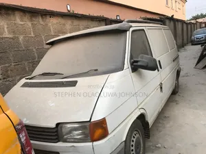 Volkswagen Transporter 1990 White