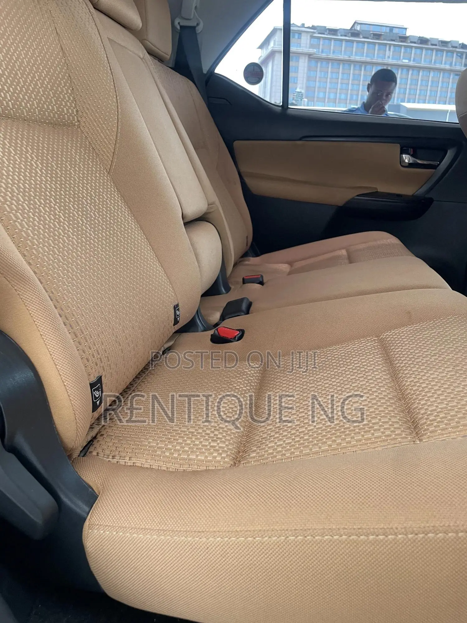 Toyota Rav4 2016 Available For Hire