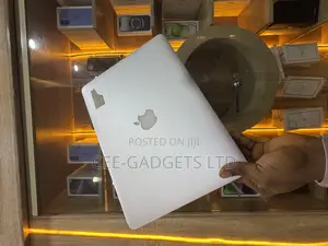 Laptop Apple MacBook Air 8GB Intel Core i7 SSD 256GB