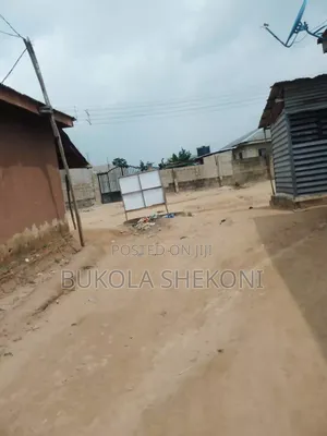 Photo - 3bdrm Bungalow in Obafemi-Owode for sale