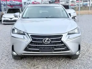 Lexus NX 2016 Silver