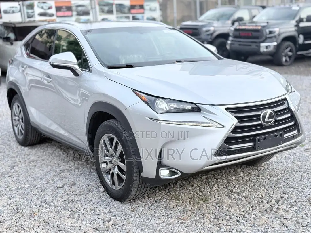 Lexus NX 2016 Silver
