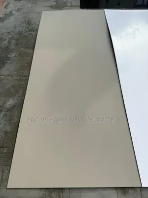 Carbon Crystal Luxe Board (4ft by 9.5ft)
