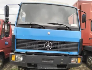 Mercedes Benz 814