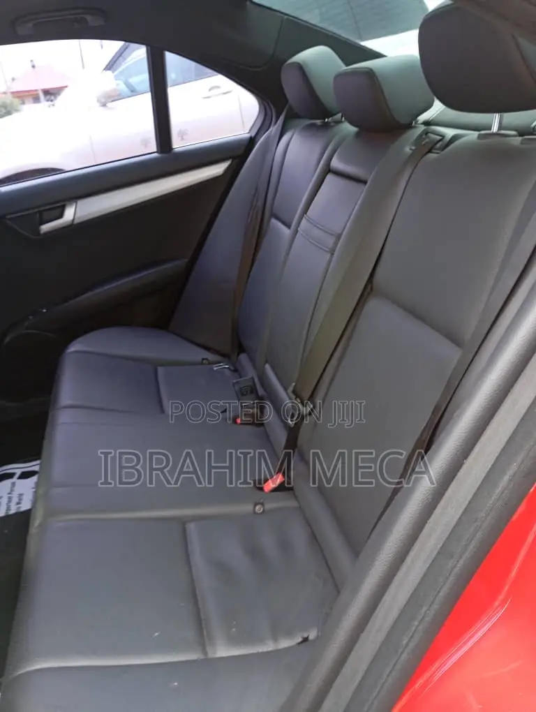 Mercedes-Benz C250 2014 Red