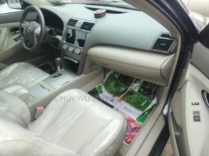Toyota Camry LE 4dr Sedan (2.5L 4cyl 6AM) 2010 Gray