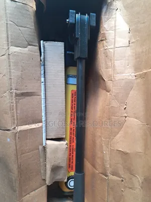 Enerpac Hydraulic Hand Pump P2282 (40,000psi/2800bar)