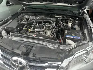 Toyota Fortuner 2019 White