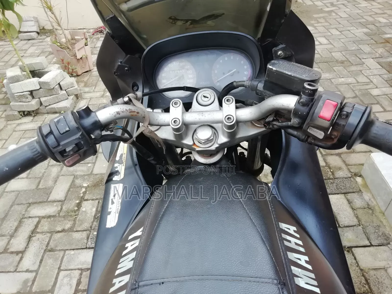 Yamaha 2000
