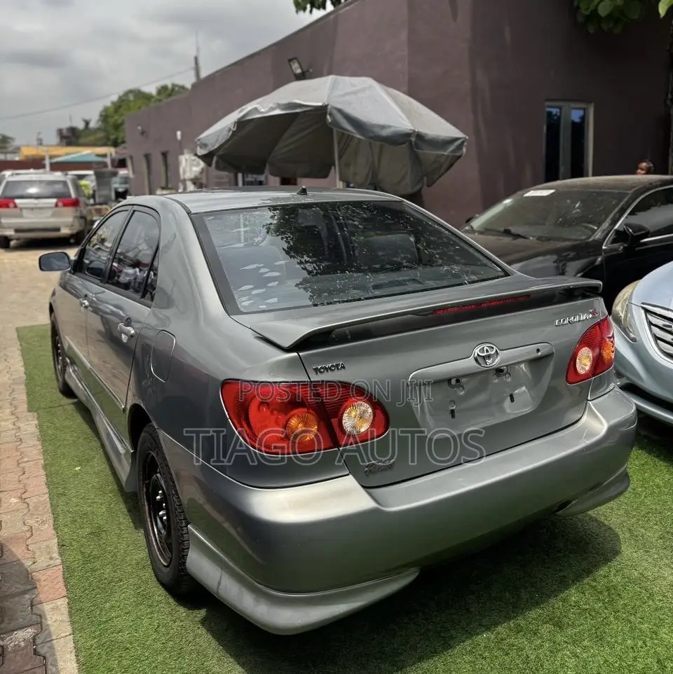 Toyota Corolla 2003 Gray