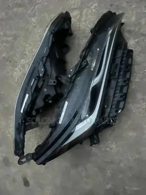 Headlight Toyota Venza 2020 2021 2022 2023