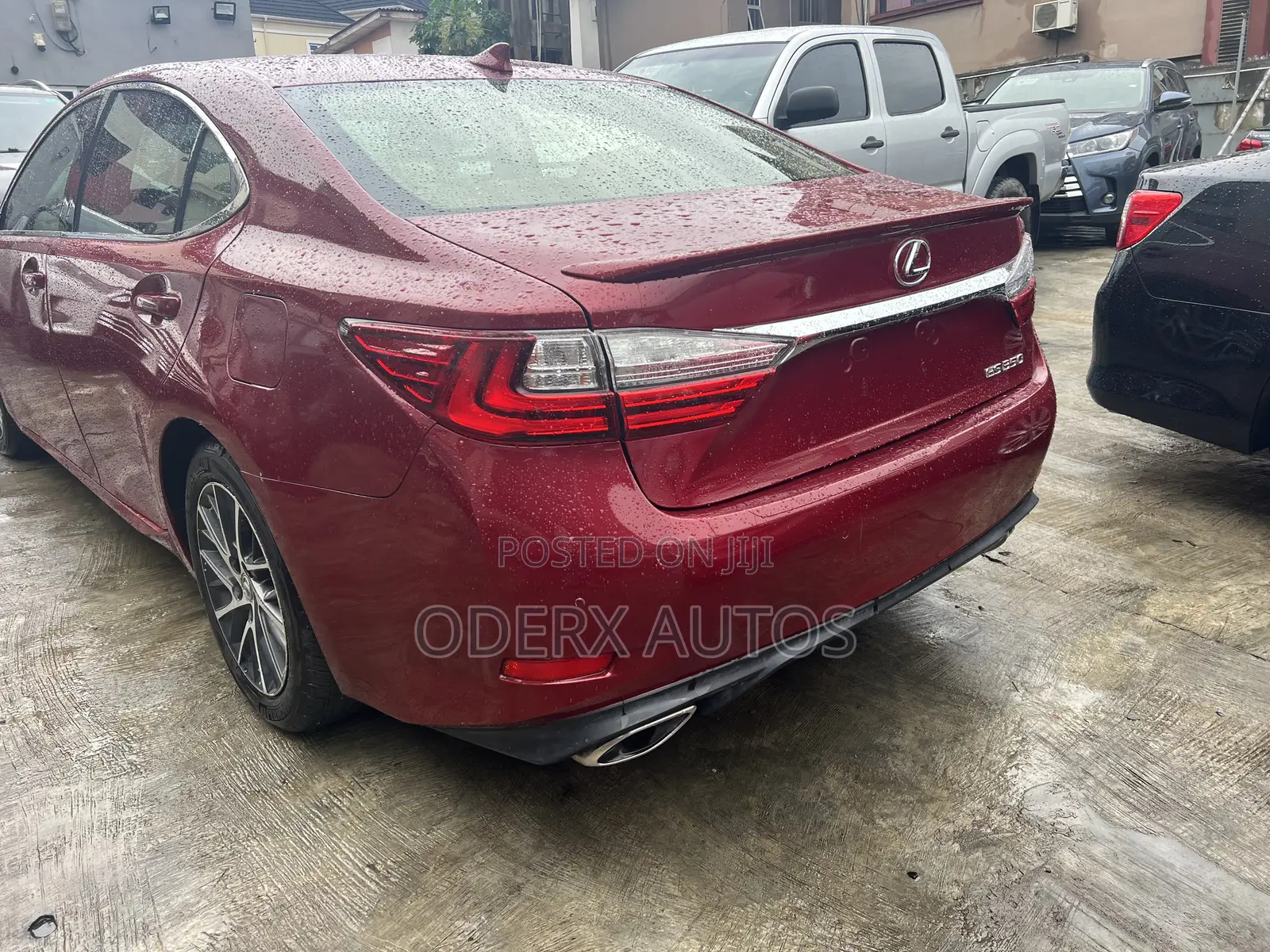 Lexus ES 350 FWD 2017 Red