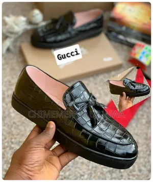 Flat Shoe Available