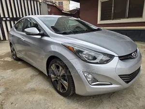 Hyundai Elantra Limited 4dr Sedan (1.8L 4cyl 6A) 2015 Silver