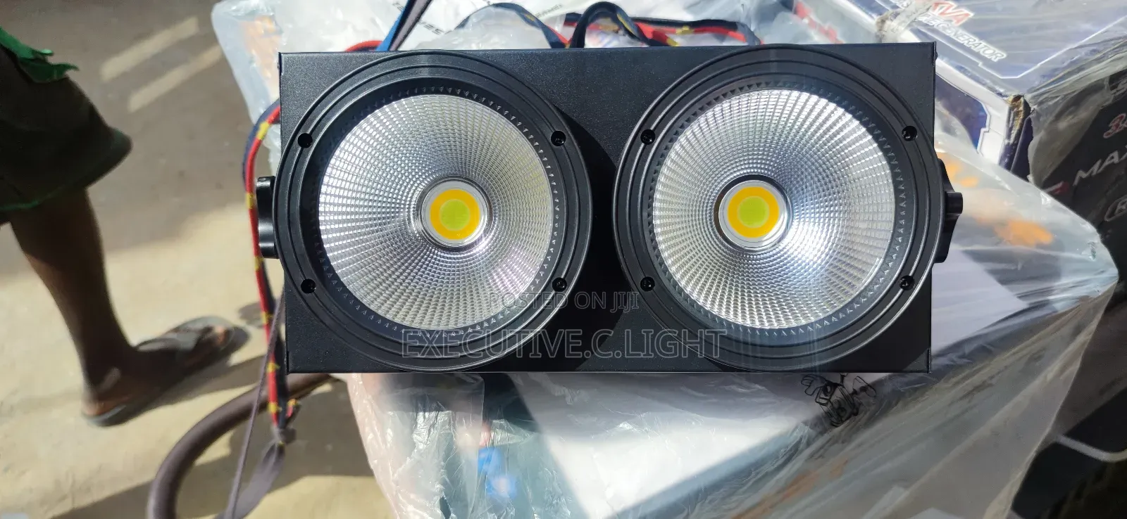 200w Two Eyes Audience Blinder Cob