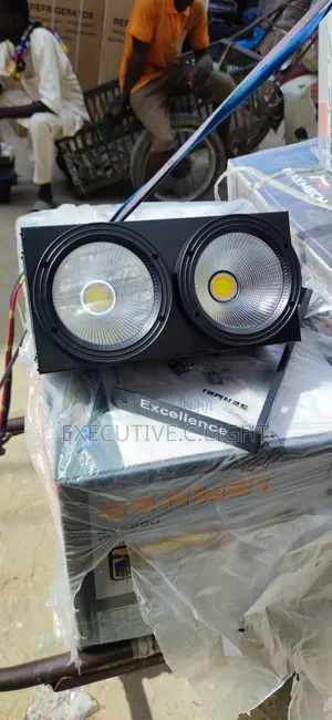 200w Two Eyes Audience Blinder Cob
