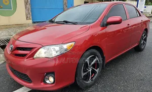 Toyota Corolla LE Special Edition 4dr Sedan (1.8L 4cyl 4A) 2013