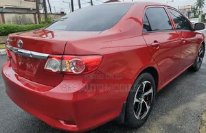 Toyota Corolla LE Special Edition 4dr Sedan (1.8L 4cyl 4A) 2013