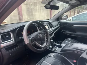 Toyota Highlander 2015
