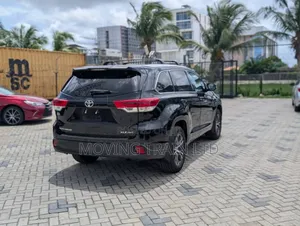 Toyota Highlander 2016 Black