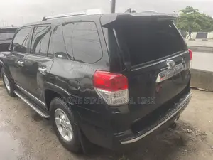 Toyota 4-Runner 2010 Black