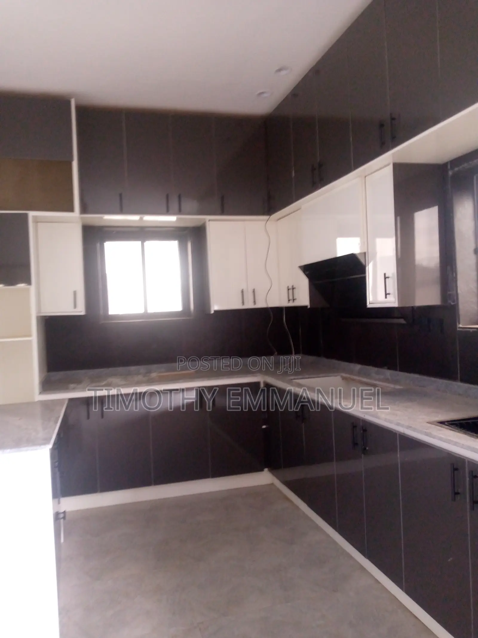 4 Bedrooms Duplex With Bq