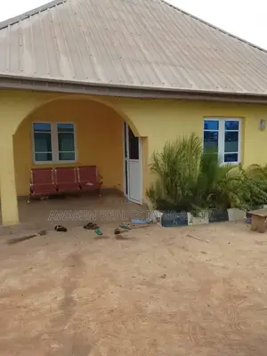 Furnished 7bdrm Bungalow in Ilorin West for sale