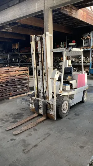 Clark Forklift