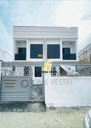4bdrm Duplex in Ikota for sale