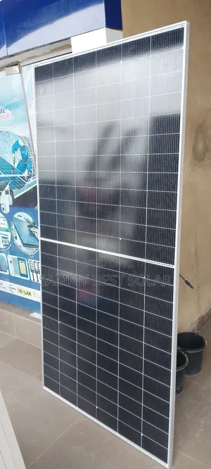 600w Jinko Solar Panel.