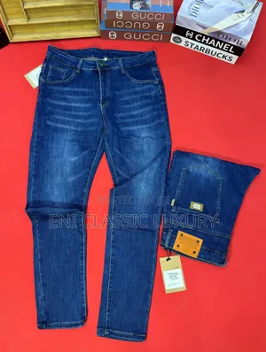 Pure Quality Luxury Men's Cargo Jeans 👖 Well Branded