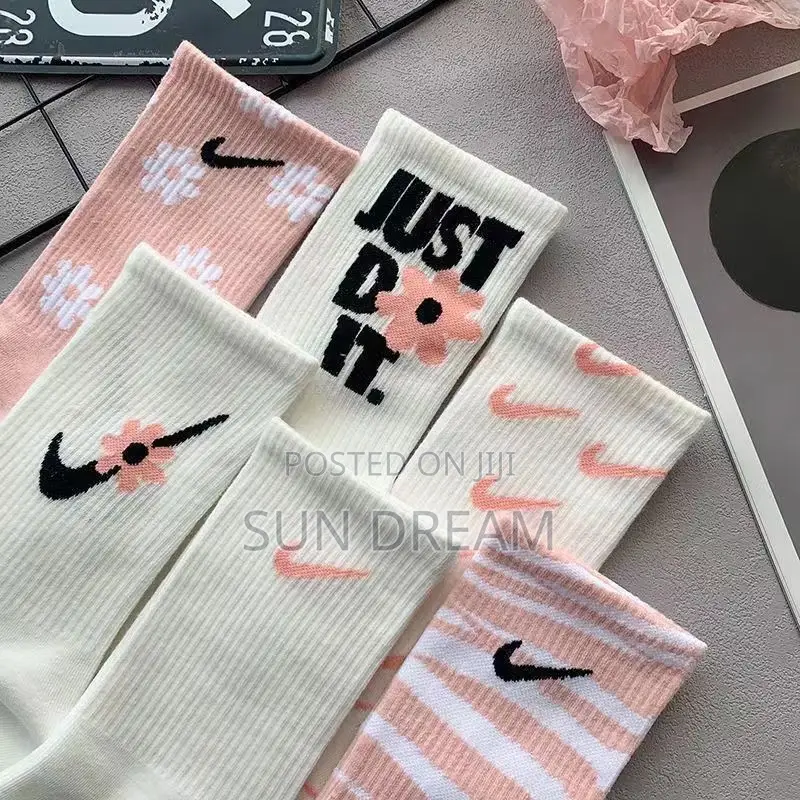 Quality Pink White Nike Socks