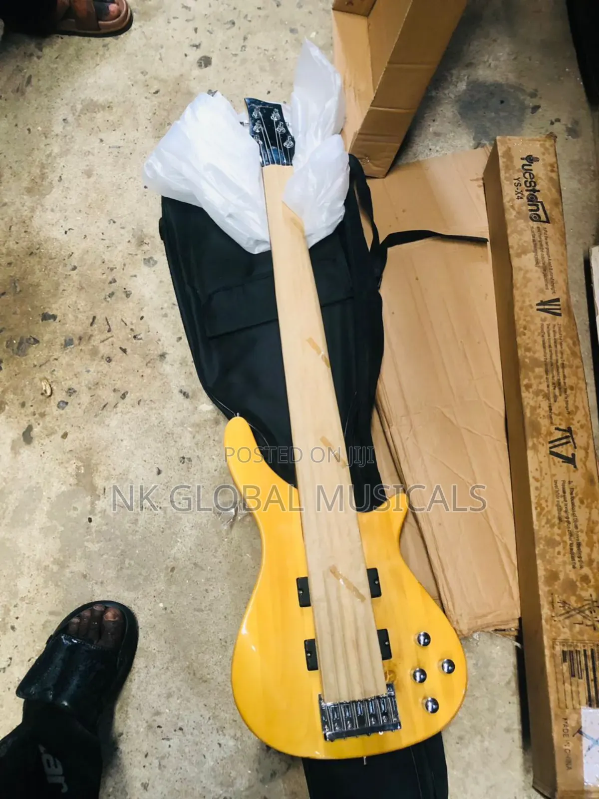 Thunder Stone 6 Strings Active Bass Guitar