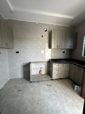 2bdrm Block of Flats in In An Estate for rent