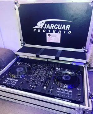 Pioneer DDJ-Flx6 Dj Controller and Box Flight Case
