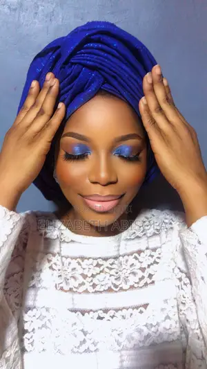 Photo - Makeup Artist