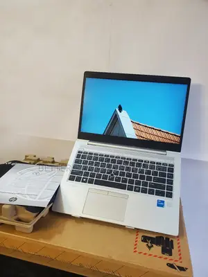 New Laptop HP EliteBook 745 G5 16GB Intel Core I5 SSD 256GB