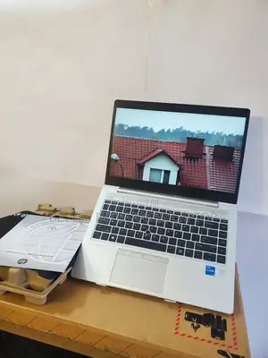New Laptop HP EliteBook 745 G5 32GB Intel Core i5 SSD 256GB