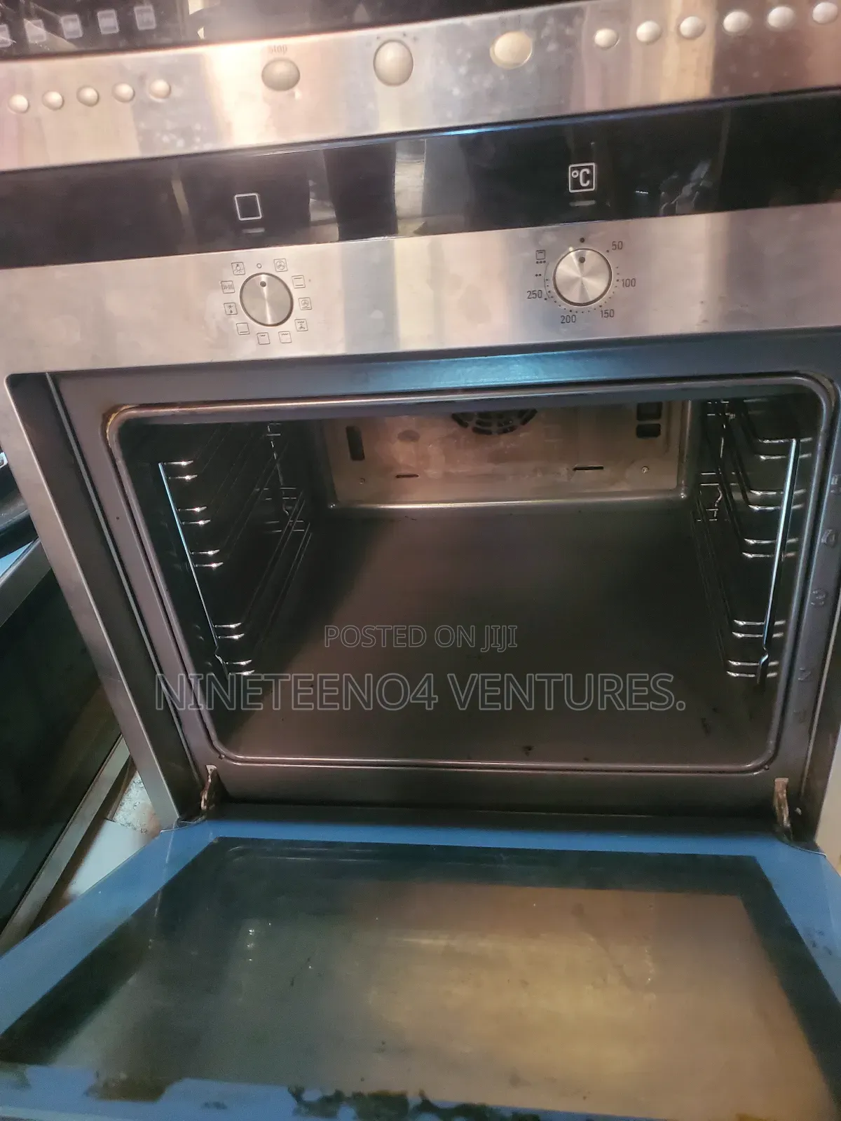 Inbuilt Oven and Microwave