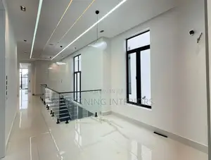 Staircase Design 10mm Tempered Plain Glass